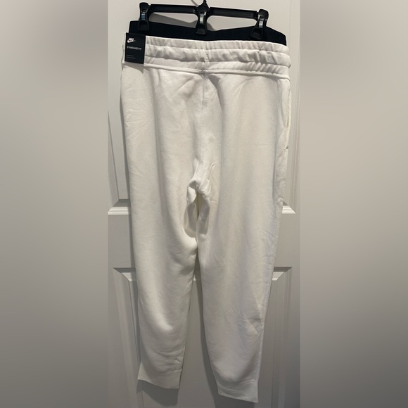 💓48hr Sale Price💓 Nike Womens Sweatpants - Picture 2 of 2